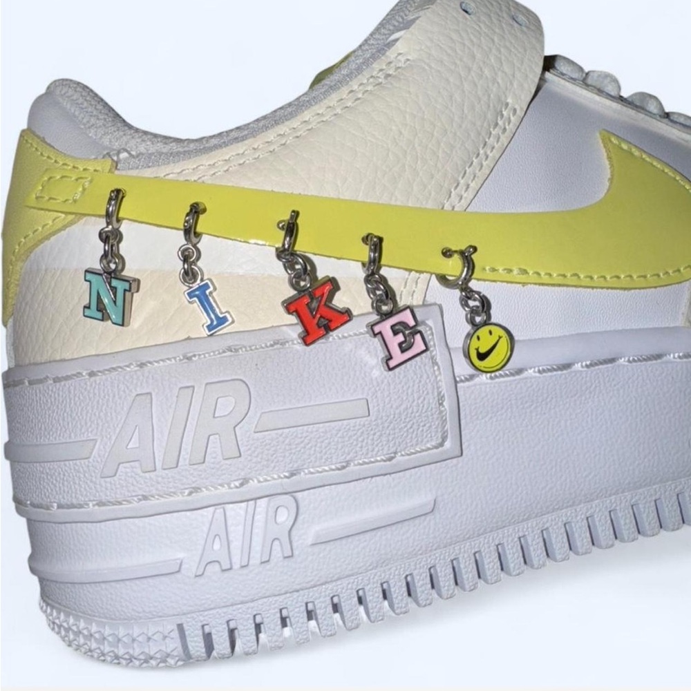 NEW Nike Air Force 1